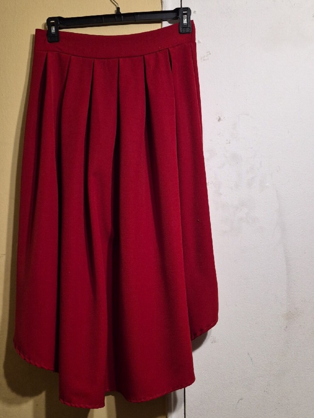 Blush Red High-Low Pleated Skirt Size Large - Picture 6 of 8